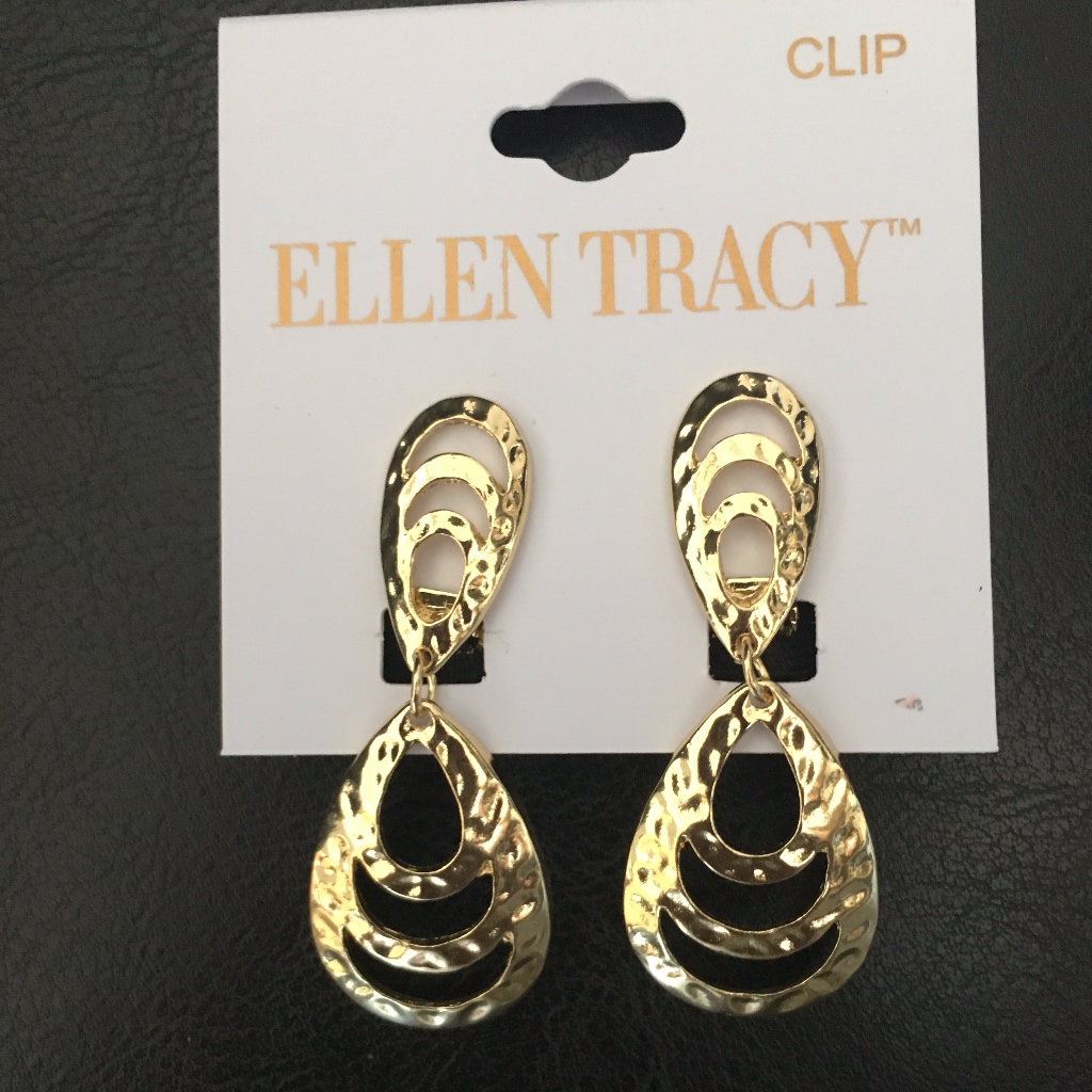 Ellen Tracy Gold Hammered Clip On Earrings 19$